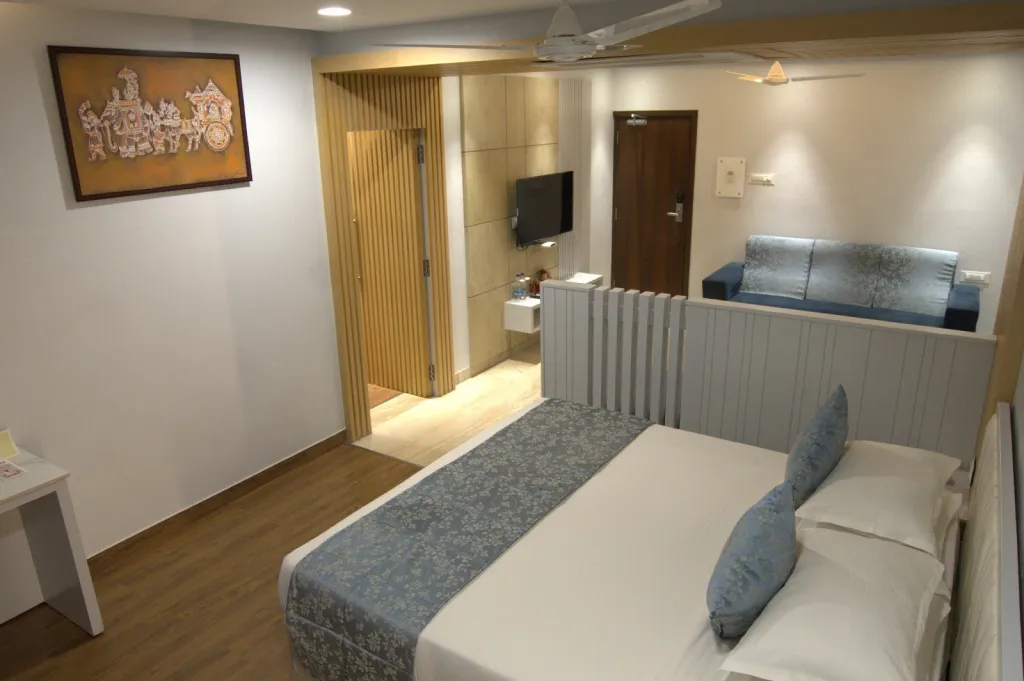 Luxury serviced apartment room in trichy