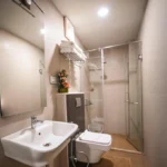 chola serviced apartment luxury Washroom